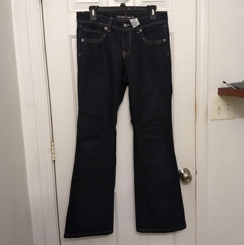 Revolt  jeans